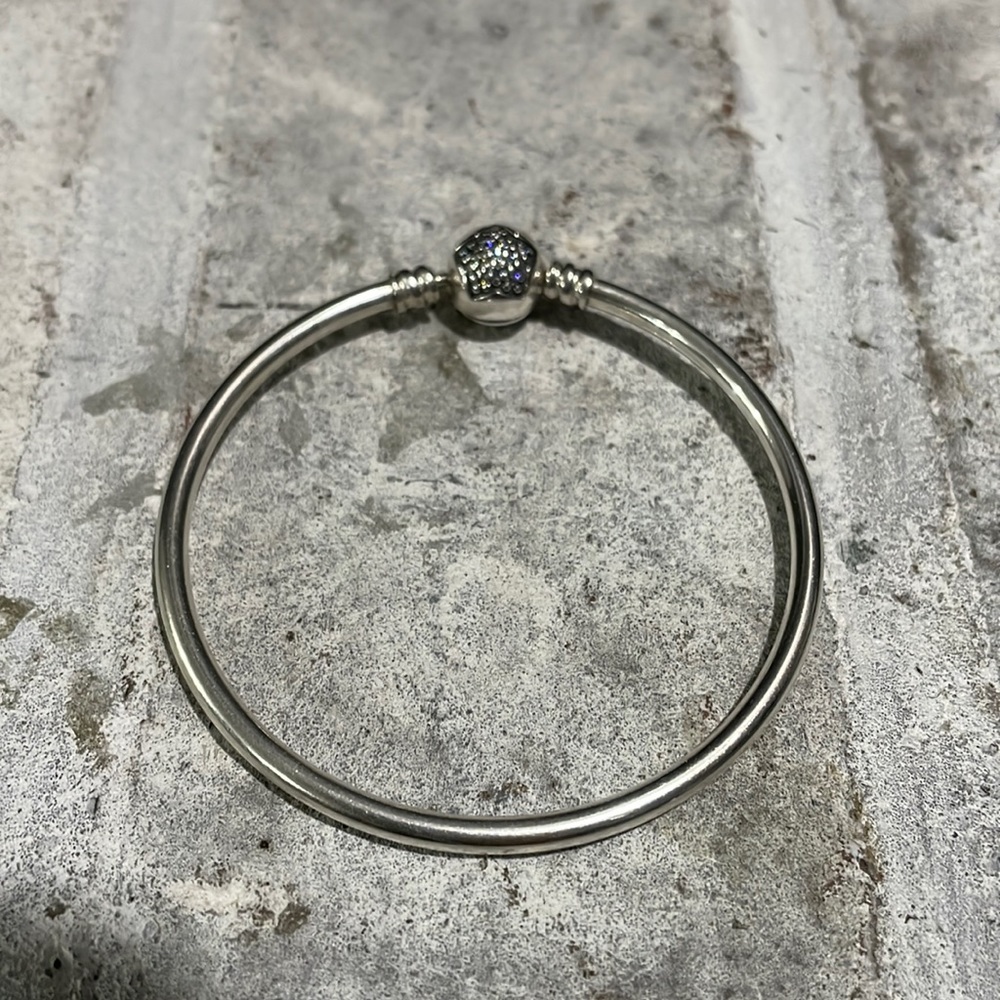 PANDORA LIMITED EDITION Star Bangle CZ 17cm. Bangle Bracelet 590720CZ-17